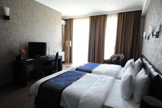 Отель Best Western Tbilisi Art Hotel Тбилиси Стандартный двухместный номер с 2 односпальными кроватями-1